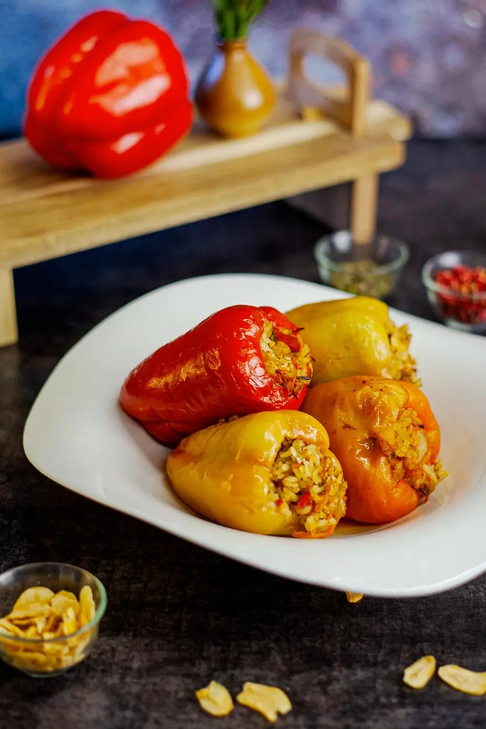 Ardei umpluți moraritacatering.md Ardei umpluți foto