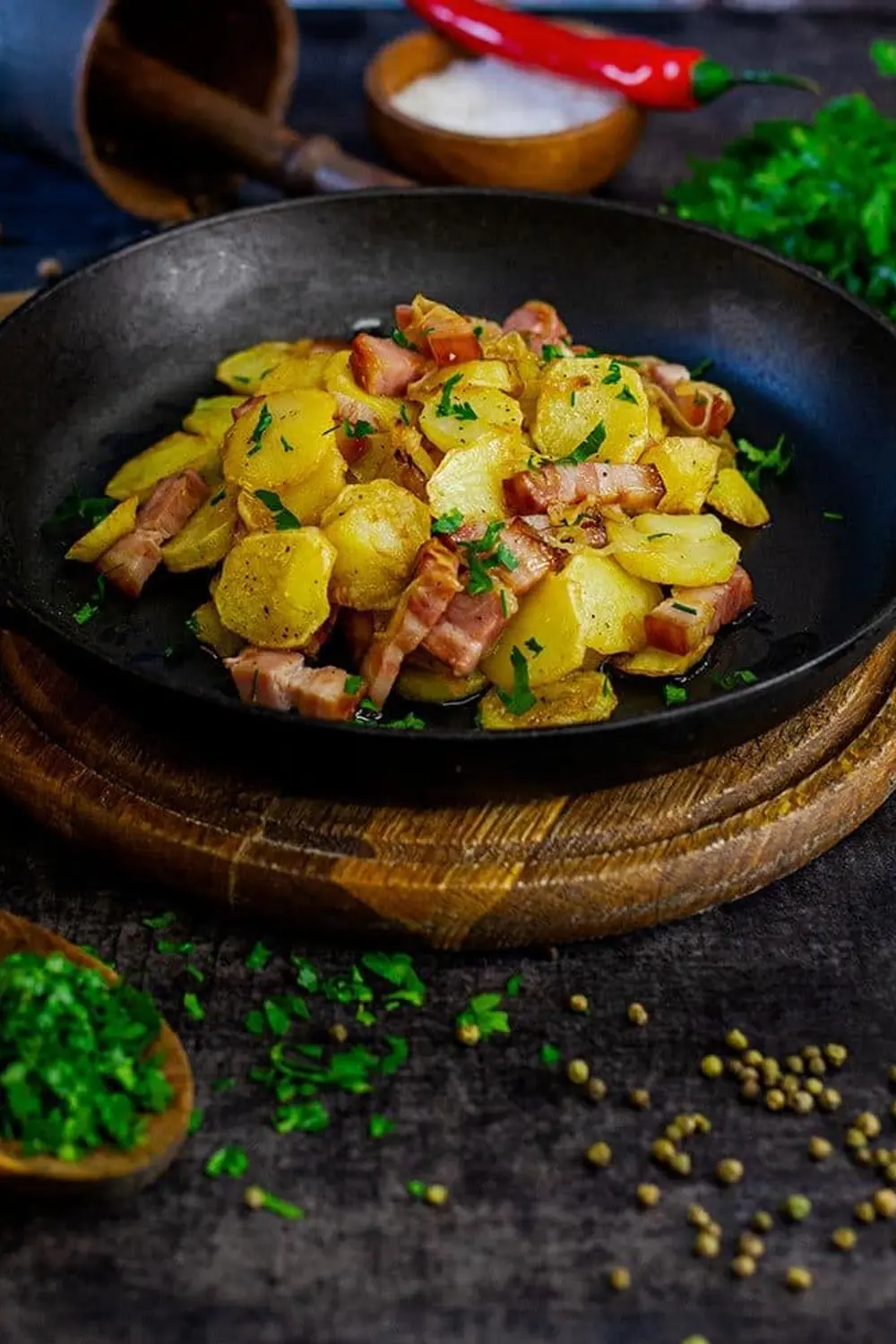 Cartofi cu bacon ca acasă moraritacatering.md Cartofi cu bacon ca acasă foto