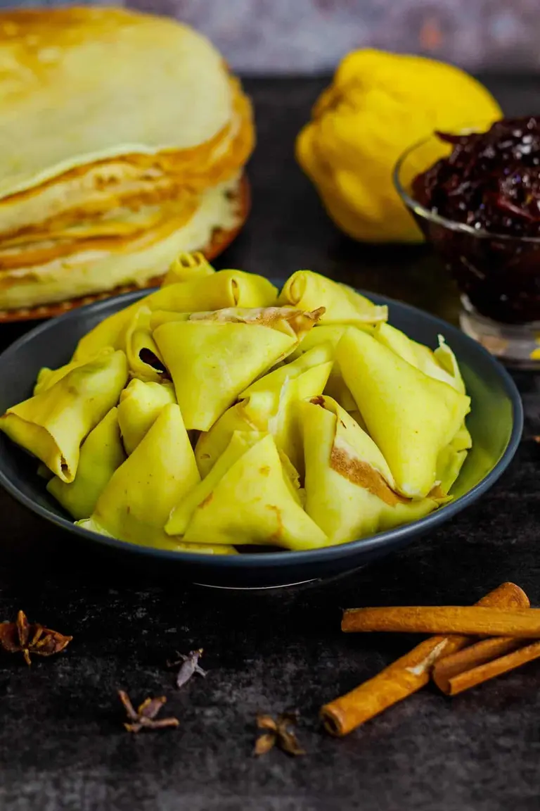 Clătite mulii cu dulceață de gutui foto