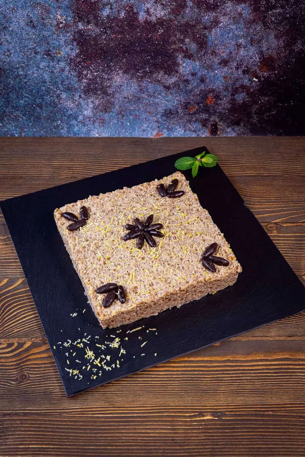 Colivă din grâu cu miez de nuci moraritacatering.md Colivă din grâu cu miez de nuci foto