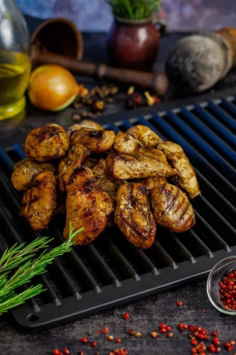 Frigărui din piept de pui la grill foto