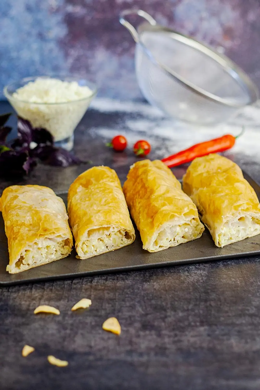 Învârtită cu cartofi și brânză de oi moraritacatering.md Învârtită cu cartofi și brânză de oi foto