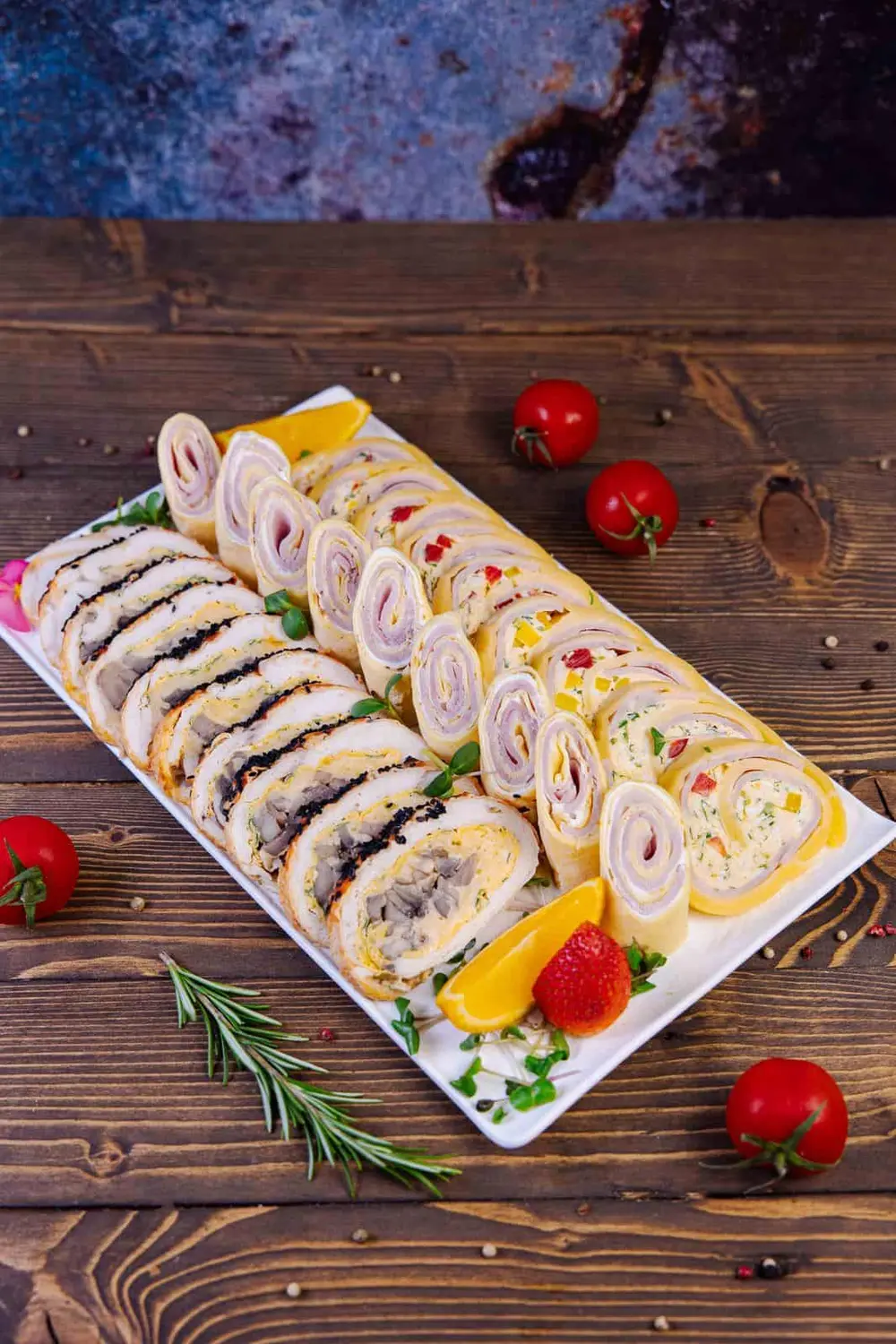 Platou Festiv nr.4 (comandă minimă 3 platouri) moraritacatering.md Platou Festiv nr.4 (comandă minimă 3 platouri) foto
